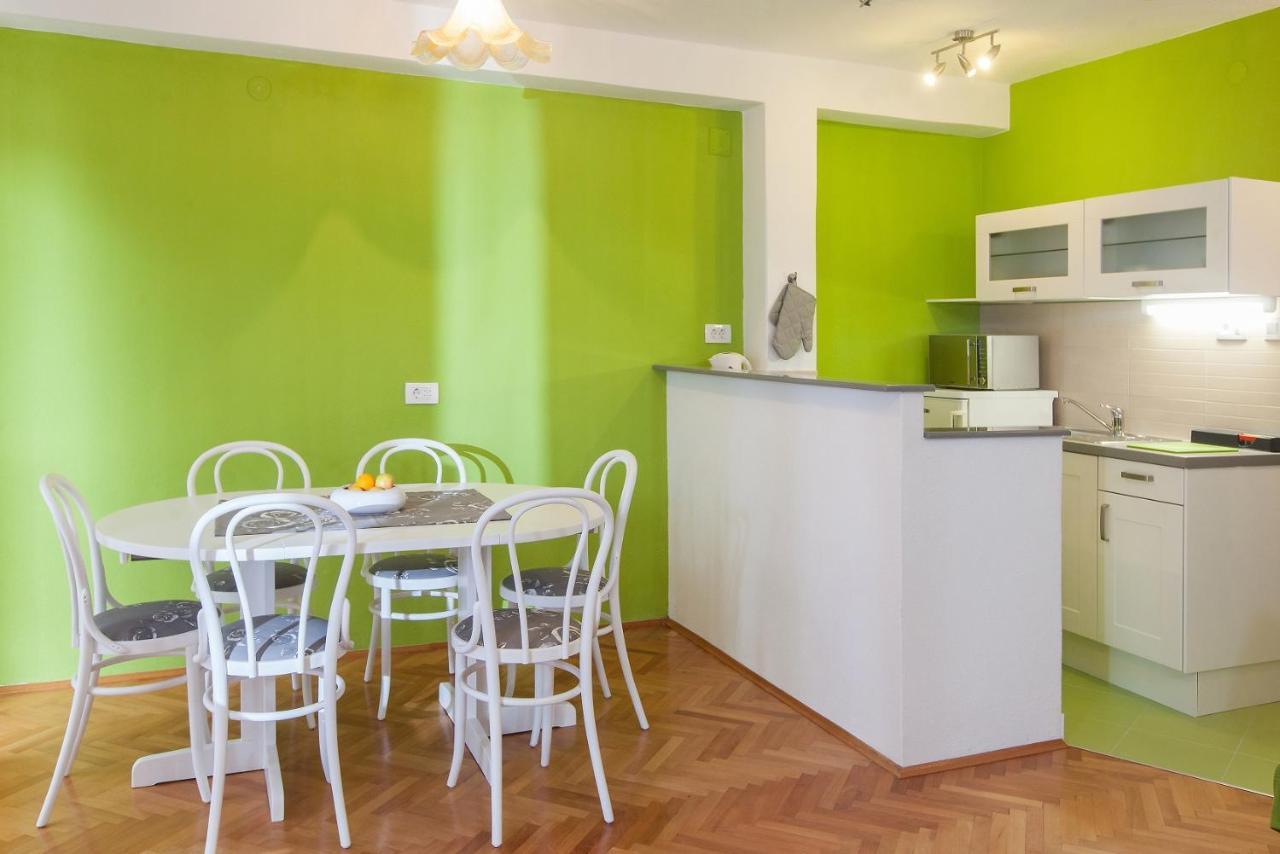 Vega Apartments Podgora Kültér fotó